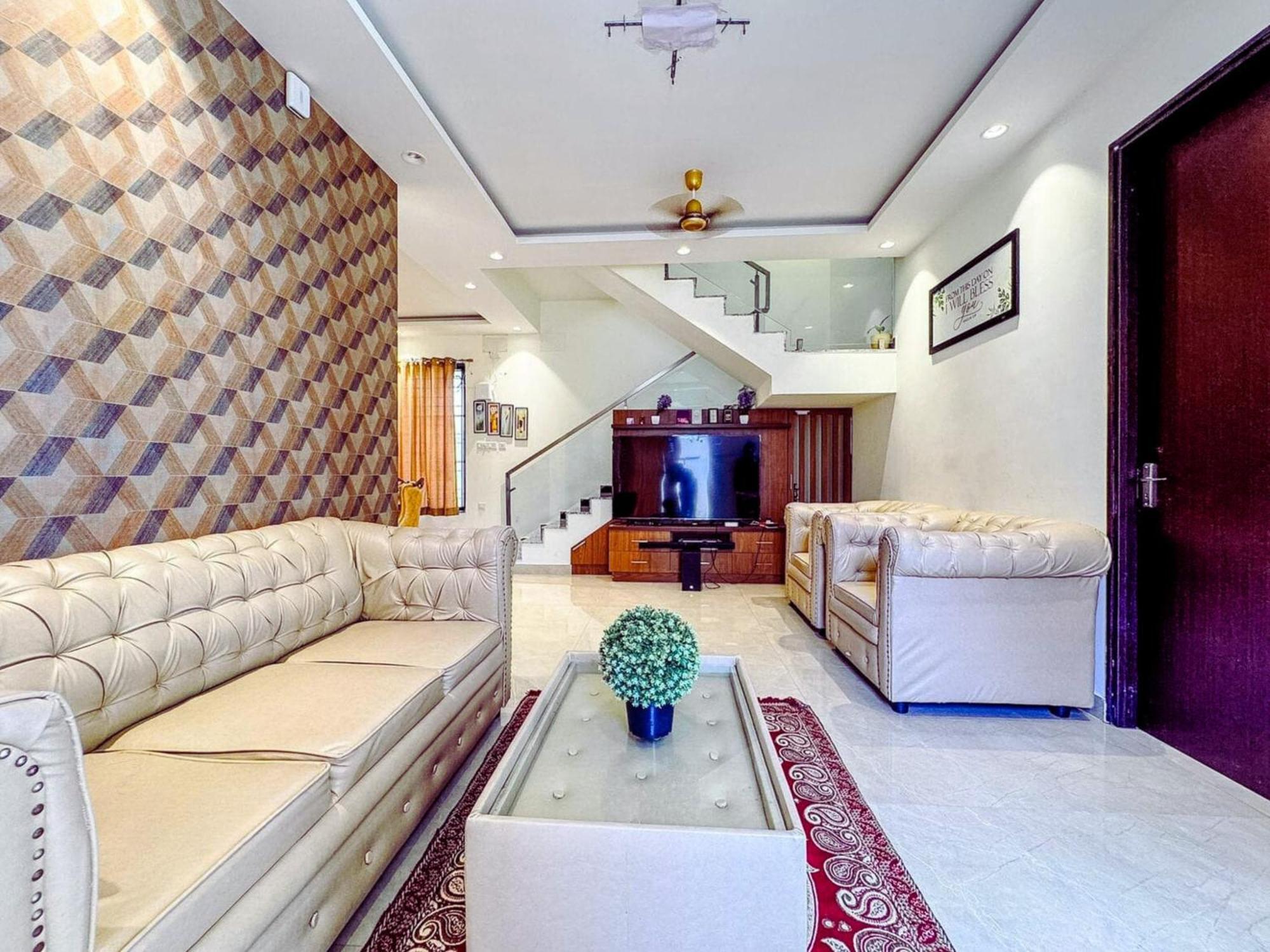 Private Villa With Swimming Pool Chennai Exterior photo